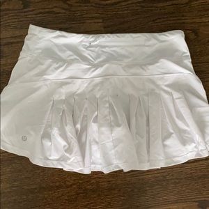 White lululemon tennis skirt size 8